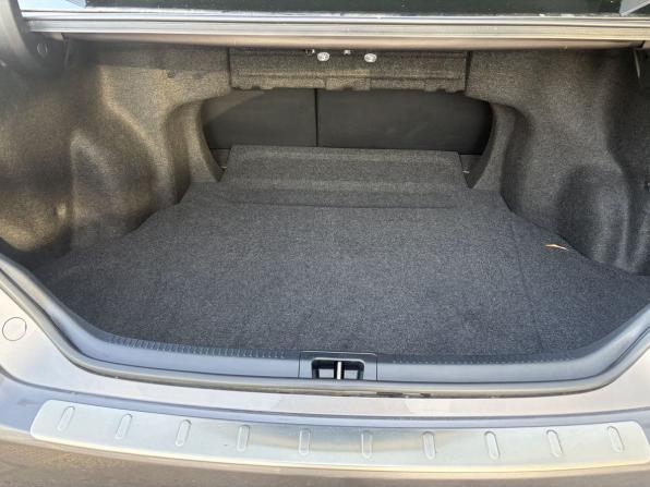 Toyota Camry VII (XV50) Рестайлинг с пробегом 2015 года, цена 1 800 000 рублей, 143015 км, седан, Автокод Объявления