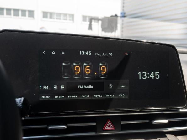 Hyundai Elantra VII (CN7) Рестайлинг с пробегом 2023 года, цена 2 150 000 рублей, 41987 км, седан, Автокод Объявления