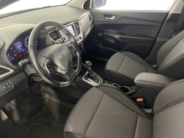 Hyundai Solaris II с пробегом 2017 года, цена 1 159 000 рублей, 145000 км, седан, Автокод Объявления