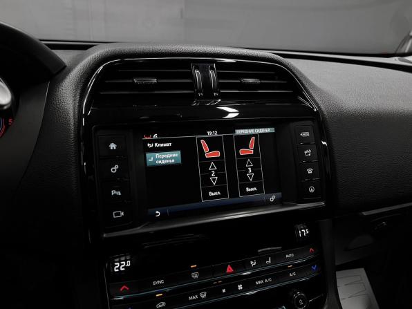Jaguar F-Pace I с пробегом 2017 года, цена 2 140 000 рублей, 128435 км, внедорожник, Автокод Объявления