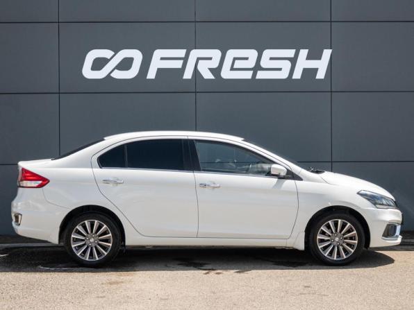 Suzuki Ciaz I Рестайлинг с пробегом 2022 года, цена 1 473 000 рублей, 55352 км, седан, Автокод Объявления