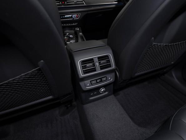 Audi Q5 II (FY) Рестайлинг с пробегом 2025 года, цена 5 550 000 рублей, 25 км, внедорожник, Автокод Объявления