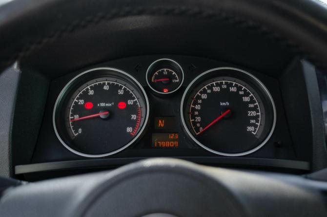 Opel Zafira B Рестайлинг с пробегом 2010 года, цена 599 000 рублей, 179800 км, минивэн, Автокод Объявления