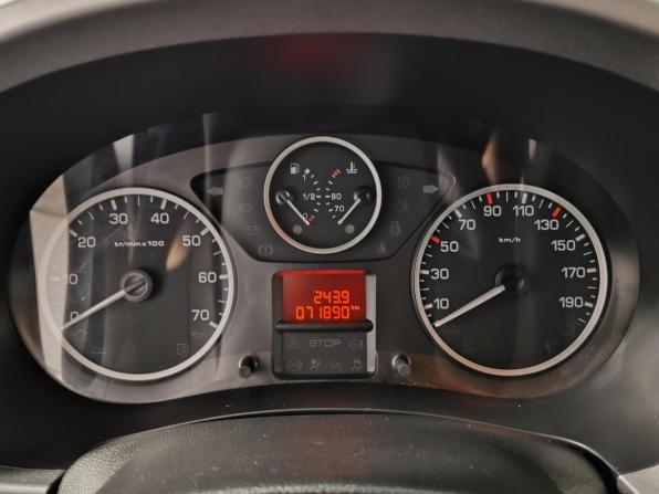 Citroen Berlingo II Рестайлинг 2 с пробегом 2017 года, цена 1 399 000 рублей, 71888 км, компактвэн, Автокод Объявления