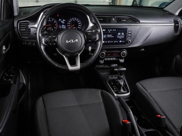 Kia Rio IV Рестайлинг с пробегом 2021 года, цена 1 644 000 рублей, 94723 км, седан, Автокод Объявления
