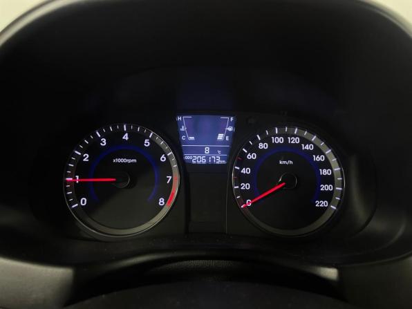 Hyundai Solaris I с пробегом 2012 года, цена 600 000 рублей, 206173 км, хэтчбек, Автокод Объявления