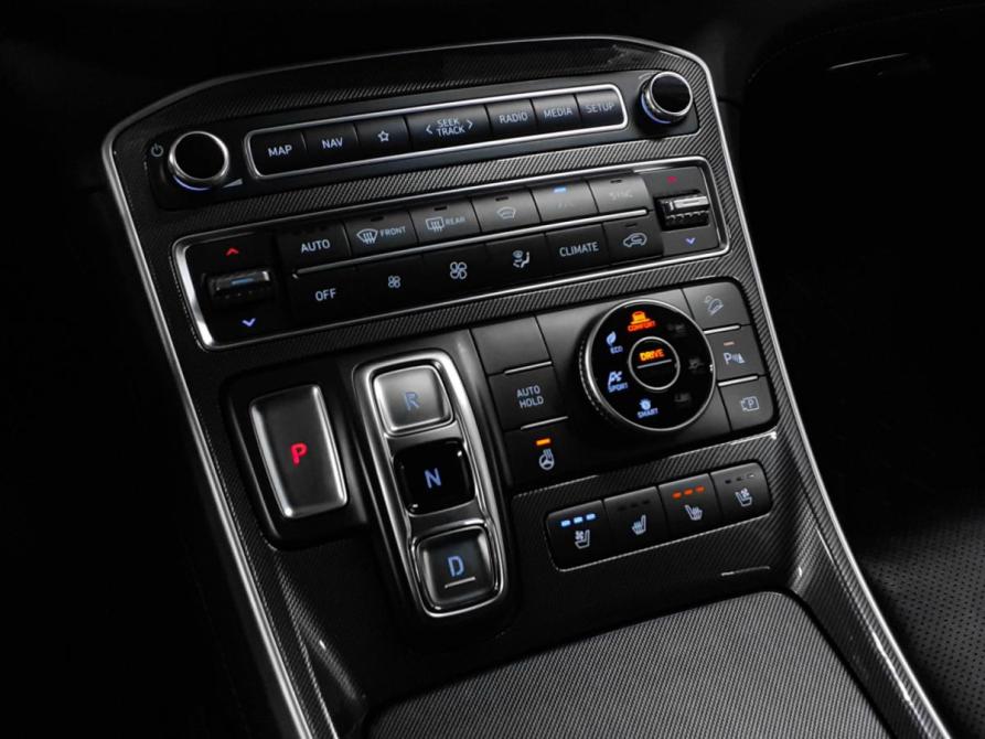 Hyundai Santa Fe IV Рестайлинг Москва  - изображение 17