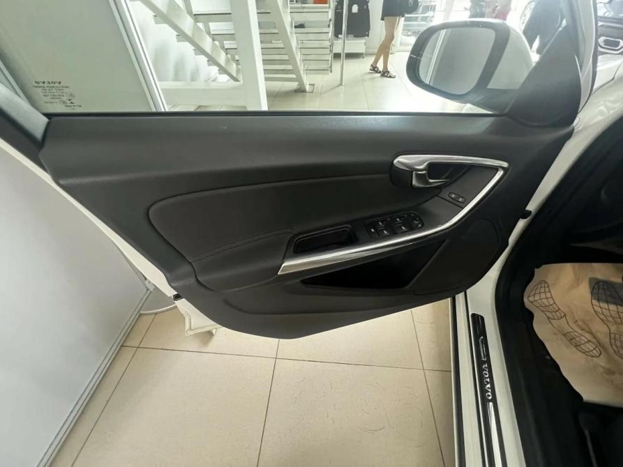 Volvo S60 II Рестайлинг Уфа  - изображение 12