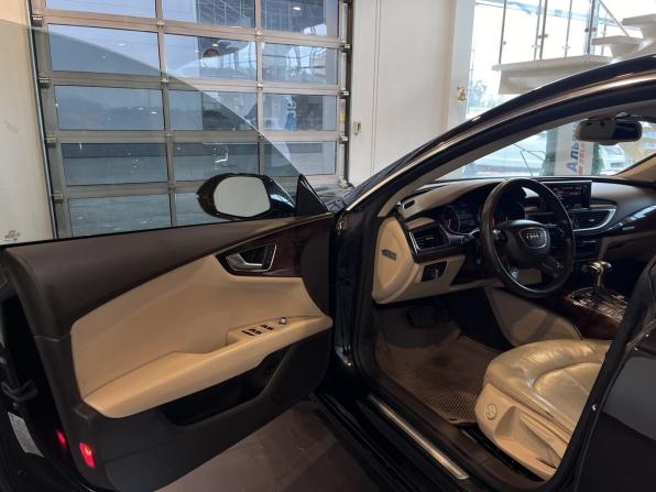 Audi A7 I (4G) с пробегом 2011 года, цена 1 715 000 рублей, 206178 км, лифтбек, Автокод Объявления