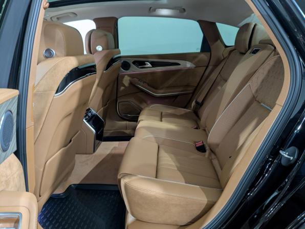 Hongqi H9 I с пробегом 2023 года, цена 4 300 000 рублей, 5367 км, седан, Автокод Объявления