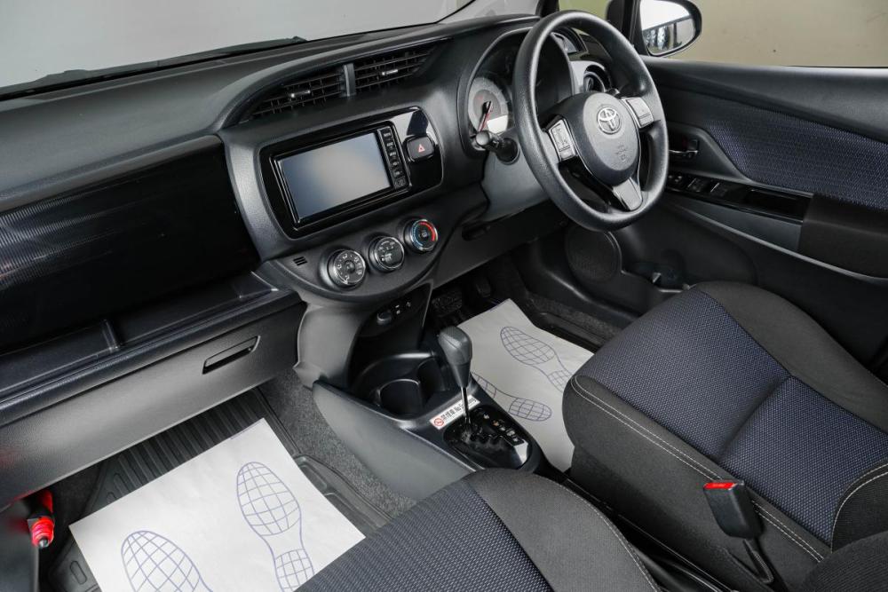 Toyota Vitz III (XP130) Рестайлинг 2 Тюмень  - изображение 11