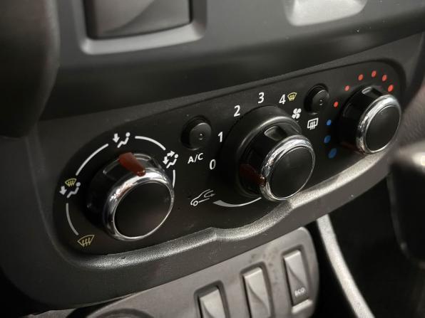 Renault Duster I Рестайлинг с пробегом 2015 года, цена 1 077 000 рублей, 169319 км, внедорожник, Автокод Объявления