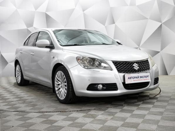 Suzuki Kizashi с пробегом 2011 года, цена 880 000 рублей, 189259 км, седан, Автокод Объявления