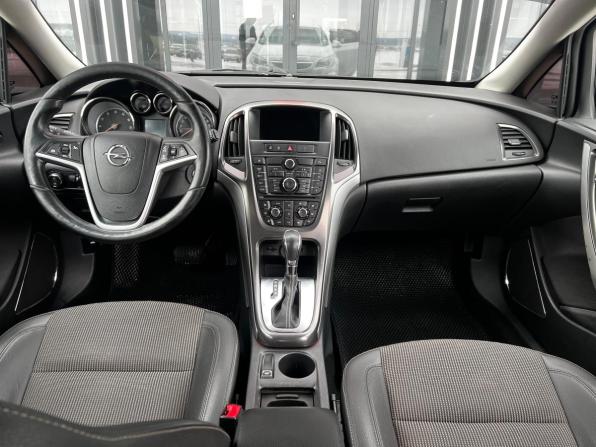 Opel Astra J с пробегом 2012 года, цена 597 000 рублей, 160500 км, хэтчбек, Автокод Объявления