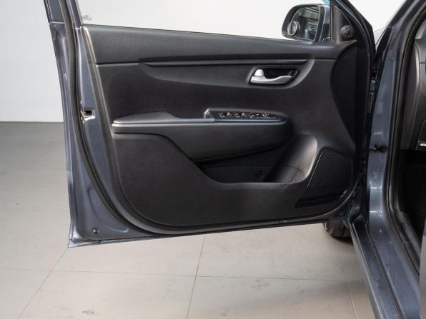 Kia Rio IV с пробегом 2017 года, цена 1 379 000 рублей, 156007 км, седан, Автокод Объявления