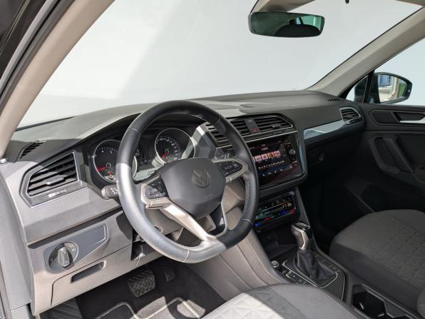 Volkswagen Tiguan II Рестайлинг с пробегом 2021 года, цена 2 645 000 рублей, 71767 км, внедорожник, Автокод Объявления