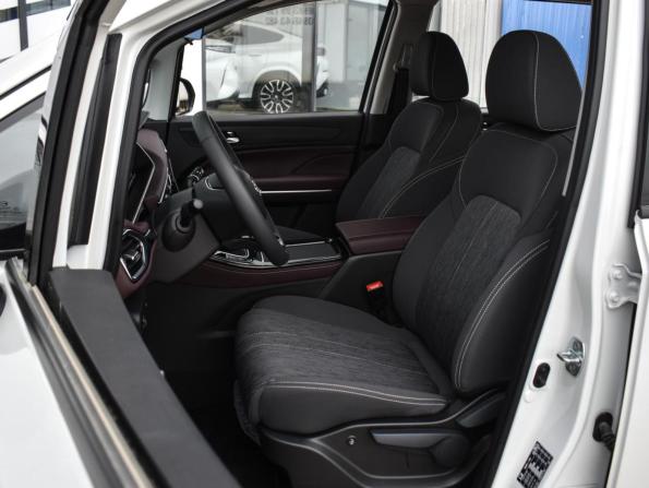 GAC Trumpchi M6 Pro с пробегом 2025 года, цена 3 320 000 рублей, 28 км, минивэн, Автокод Объявления
