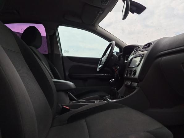 Ford Focus II Рестайлинг с пробегом 2008 года, цена 577 000 рублей, 137252 км, седан, Автокод Объявления