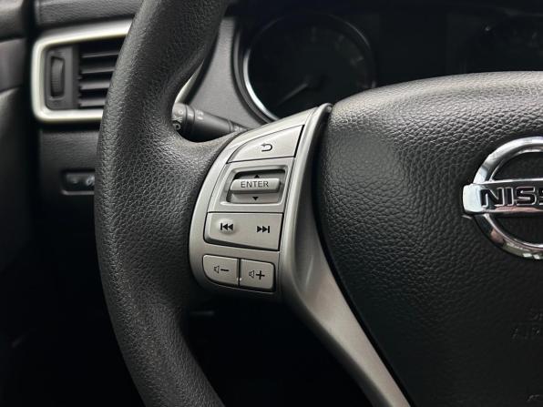 Nissan Qashqai II с пробегом 2015 года, цена 1 629 000 рублей, 90598 км, внедорожник, Автокод Объявления