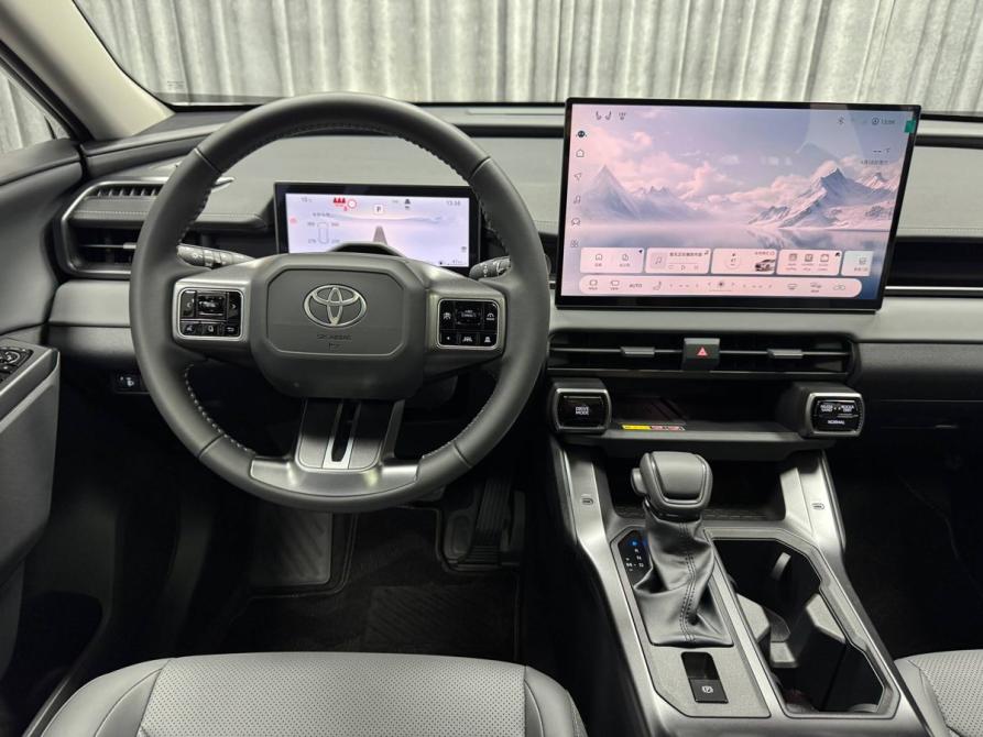 Toyota RAV4 VI (XA60) Стерлитамак  - изображение 24