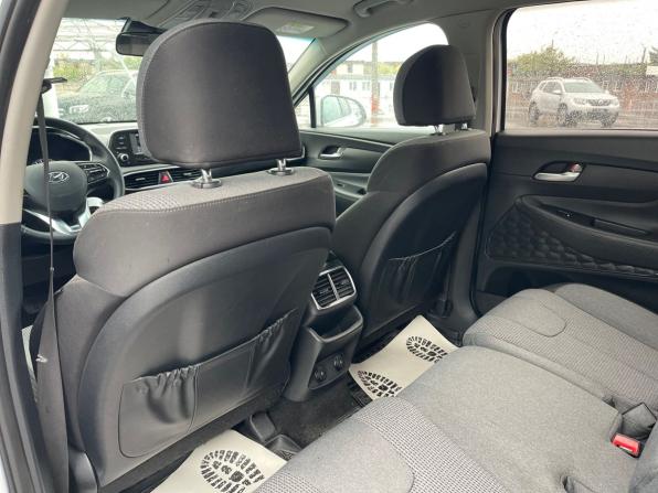 Hyundai Santa Fe IV с пробегом 2018 года, цена 2 399 000 рублей, 120416 км, внедорожник, Автокод Объявления