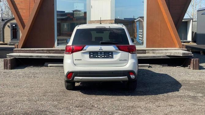 Mitsubishi Outlander III Рестайлинг 2 с пробегом 2015 года, цена 1 495 000 рублей, 120516 км, внедорожник, Автокод Объявления