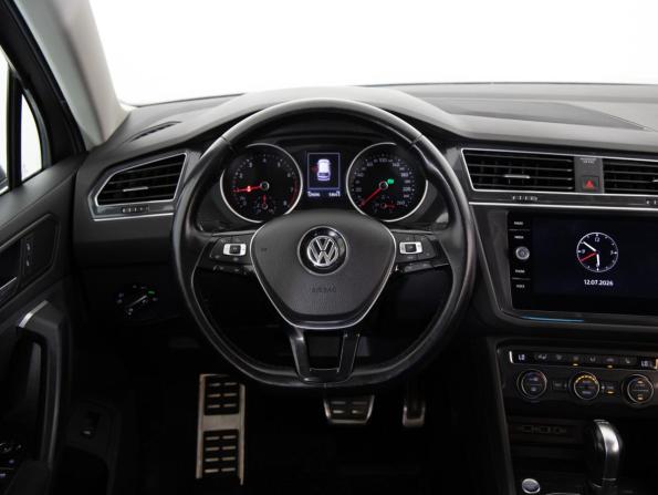 Volkswagen Tiguan II с пробегом 2018 года, цена 2 099 000 рублей, 125034 км, внедорожник, Автокод Объявления