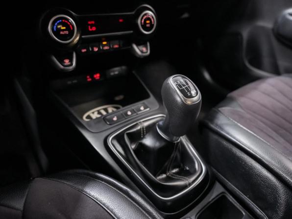 Kia Rio IV с пробегом 2017 года, цена 1 295 000 рублей, 134637 км, седан, Автокод Объявления