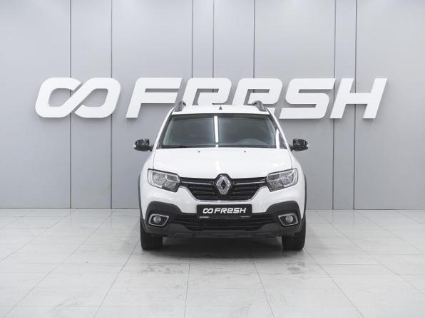 Renault Sandero II Рестайлинг с пробегом 2021 года, цена 1 030 000 рублей, 61898 км, хэтчбек, Автокод Объявления