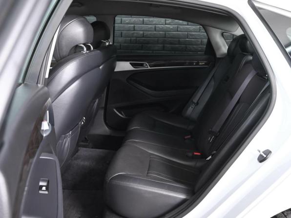 Hyundai Genesis II с пробегом 2014 года, цена 1 690 000 рублей, 153329 км, седан, Автокод Объявления