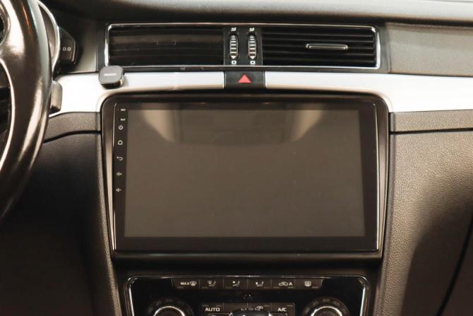 Skoda Superb II Рестайлинг с пробегом 2014 года, цена 1 379 000 рублей, 180000 км, лифтбек, Автокод Объявления