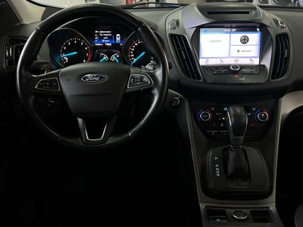 Ford Kuga II Рестайлинг с пробегом 2017 года, цена 1 577 000 рублей, 136402 км, внедорожник, Автокод Объявления