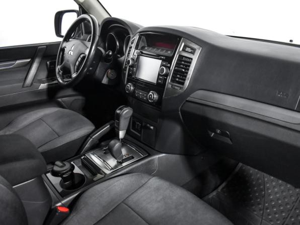 Mitsubishi Pajero IV Рестайлинг 2 с пробегом 2014 года, цена 2 450 000 рублей, 114501 км, внедорожник, Автокод Объявления