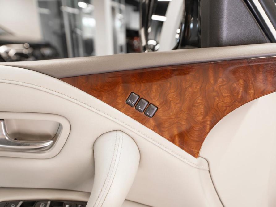 Infiniti QX80 I Москва  - изображение 23