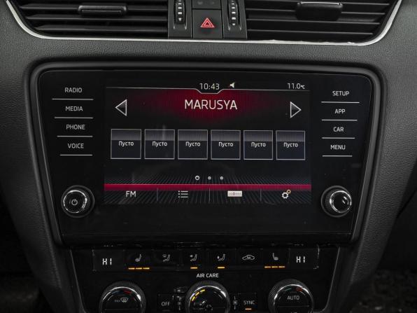 Skoda Octavia III (A7) Рестайлинг с пробегом 2017 года, цена 1 569 000 рублей, 211989 км, лифтбек, Автокод Объявления
