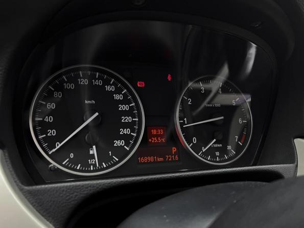 BMW 3 серии V (E90/E91/E92/E93) Рестайлинг с пробегом 2011 года, цена 1 390 000 рублей, 168981 км, седан, Автокод Объявления
