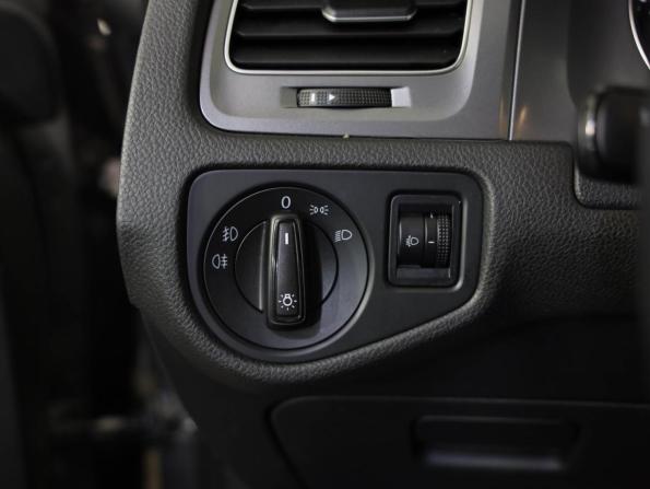 Volkswagen Golf VII с пробегом 2013 года, цена 1 239 000 рублей, 99097 км, хэтчбек, Автокод Объявления