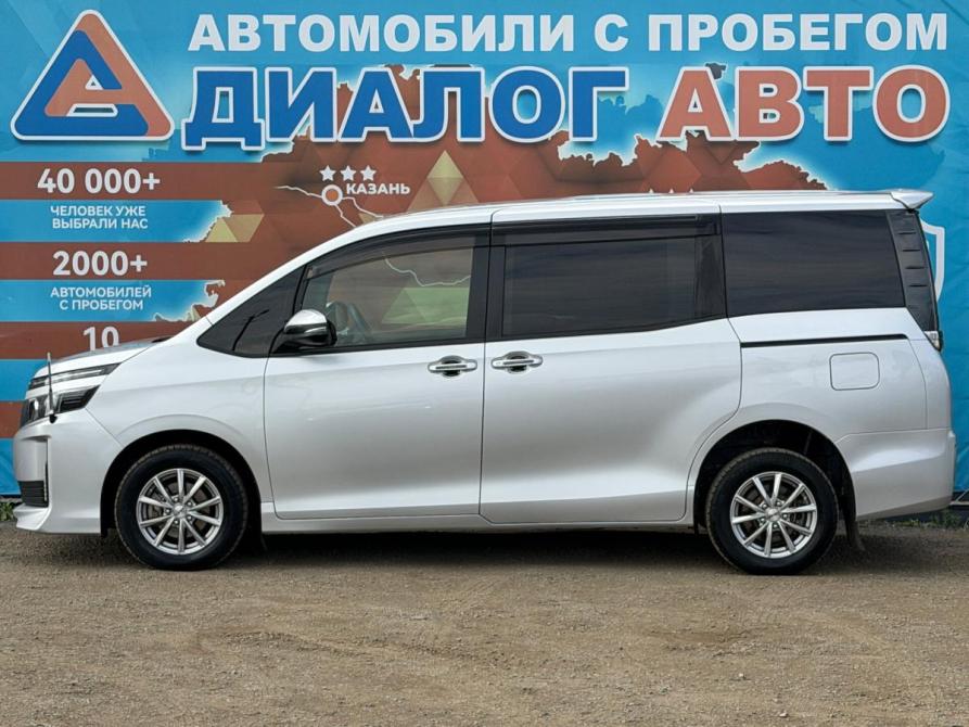 Toyota Voxy III (R80) Набережные Челны  - изображение 6