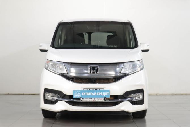 Honda Stepwgn V с пробегом 2015 года, цена 2 129 000 рублей, 138600 км, минивэн, Автокод Объявления