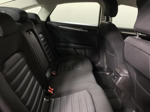 Ford Mondeo V с пробегом 2017 года, цена 1 660 000 рублей, 128933 км, седан, Автокод Объявления