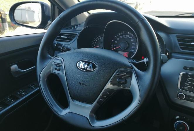 Kia Rio III с пробегом 2015 года, цена 1 085 000 рублей, 130000 км, седан, Автокод Объявления