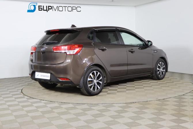 Kia Rio III Рестайлинг с пробегом 2017 года, цена 1 199 990 рублей, 153898 км, хэтчбек, Автокод Объявления