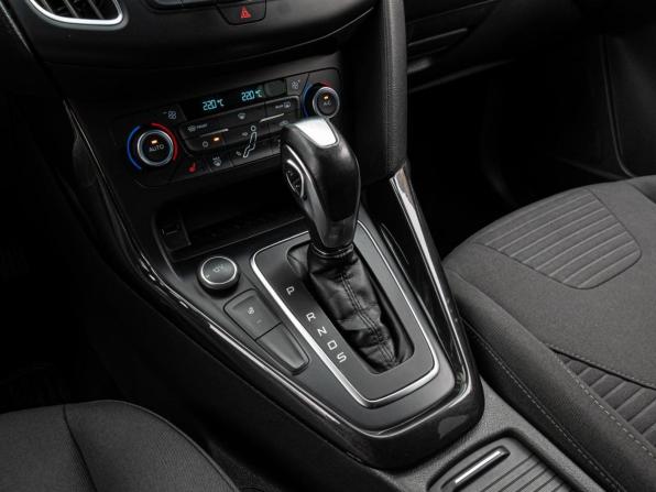 Ford Focus III Рестайлинг с пробегом 2015 года, цена 1 198 000 рублей, 234025 км, универсал, Автокод Объявления