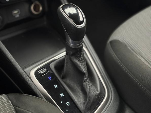 Hyundai Solaris II с пробегом 2019 года, цена 1 139 000 рублей, 136017 км, седан, Автокод Объявления