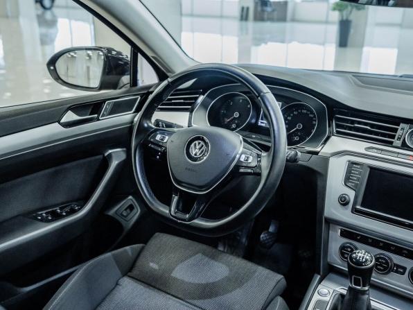 Volkswagen Passat B8 с пробегом 2016 года, цена 1 650 000 рублей, 221834 км, универсал, Автокод Объявления