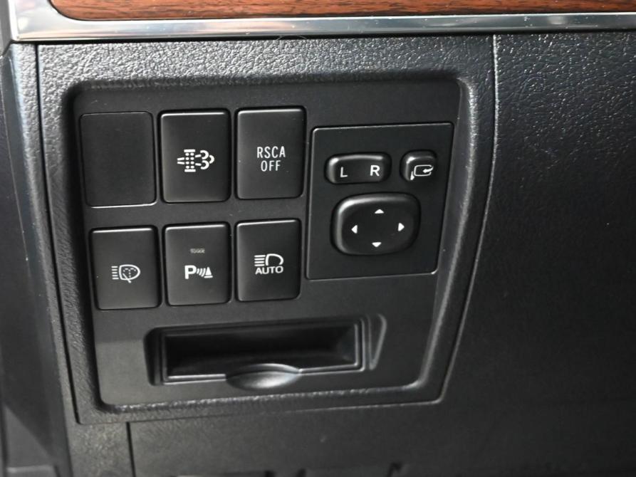 Toyota Land Cruiser 200 Series Рестайлинг 2 Екатеринбург  - изображение 15