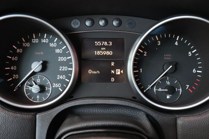 Mercedes-Benz M-Класс II (W164) Рестайлинг с пробегом 2010 года, цена 1 420 000 рублей, 185980 км, внедорожник, Автокод Объявления