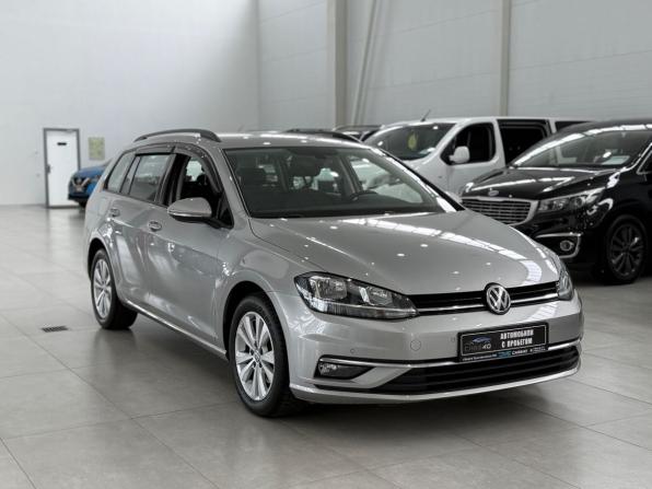 Volkswagen Golf VII Рестайлинг с пробегом 2019 года, цена 1 495 000 рублей, 137396 км, универсал, Автокод Объявления