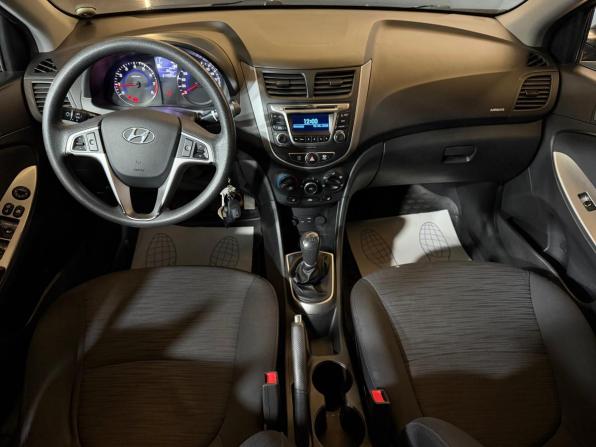 Hyundai Solaris I Рестайлинг с пробегом 2016 года, цена 875 000 рублей, 214956 км, седан, Автокод Объявления