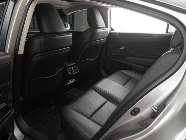 Lexus ES VII с пробегом 2021 года, цена 3 899 000 рублей, 125419 км, седан, Автокод Объявления